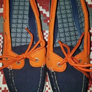 Women's Detroit Tigers slip on shoes size 9